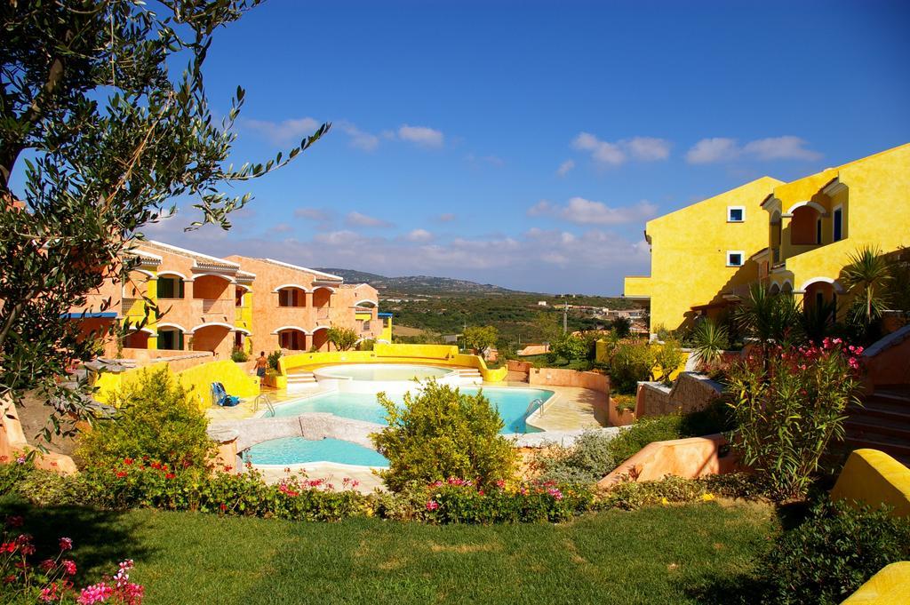 Appartamenti Residence Zodiaco Porto Pozzo Exterior foto
